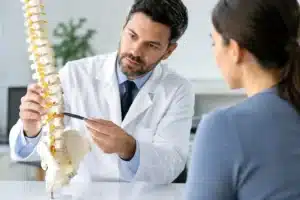 Hérnia de disco precisa cirurgia? Saiba quando